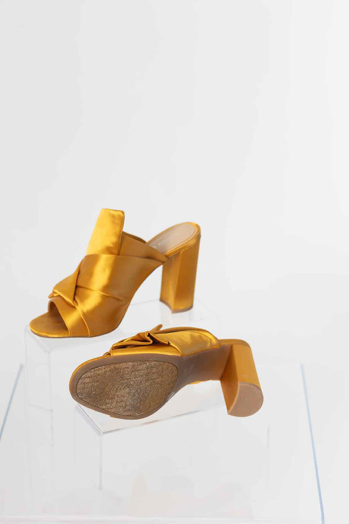 Gianni Bini Shoe Size 8.5 Heels