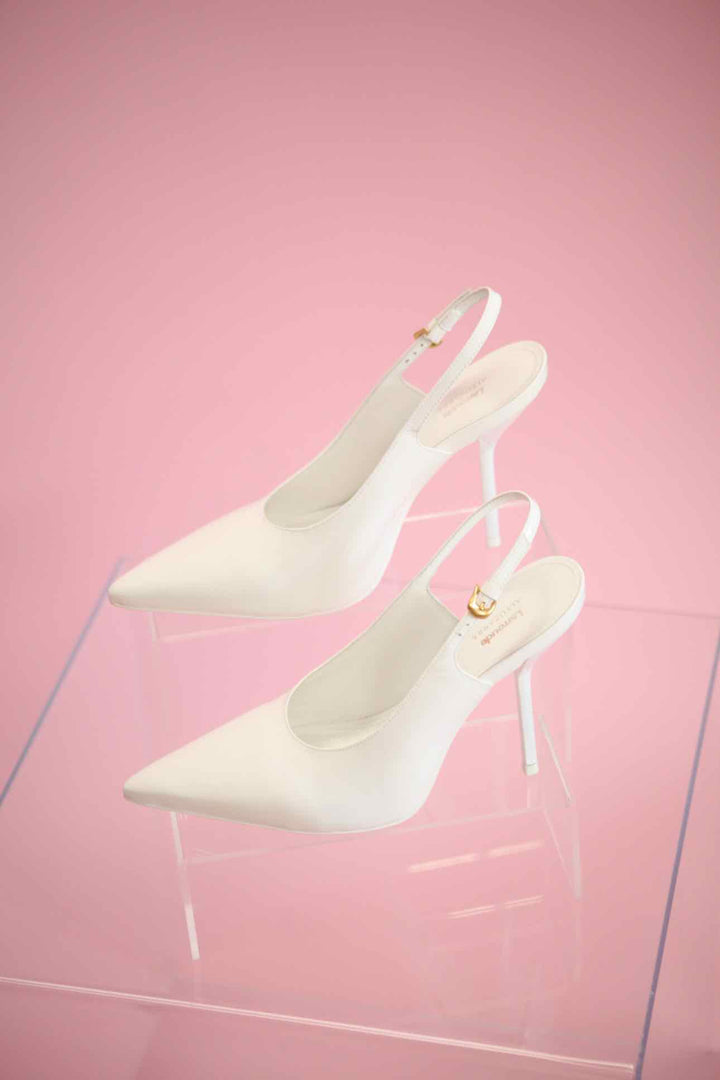 Larroude Size 8.5 White Shoes