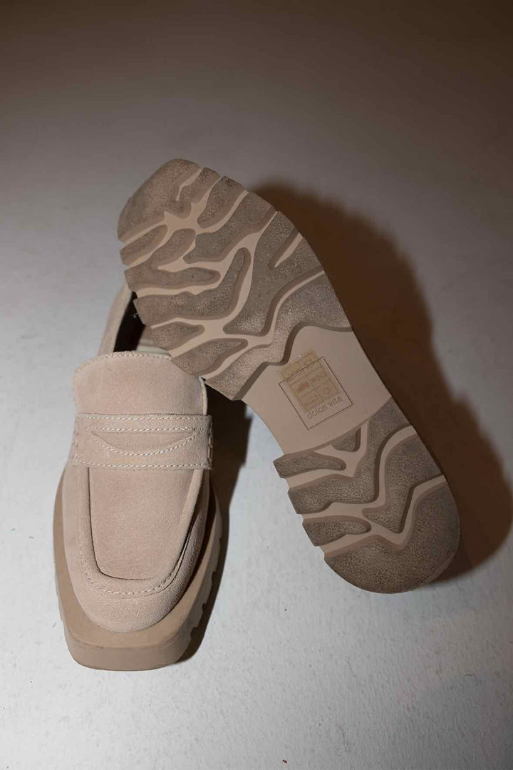 Dolce Vita Size 6 Tan Shoes