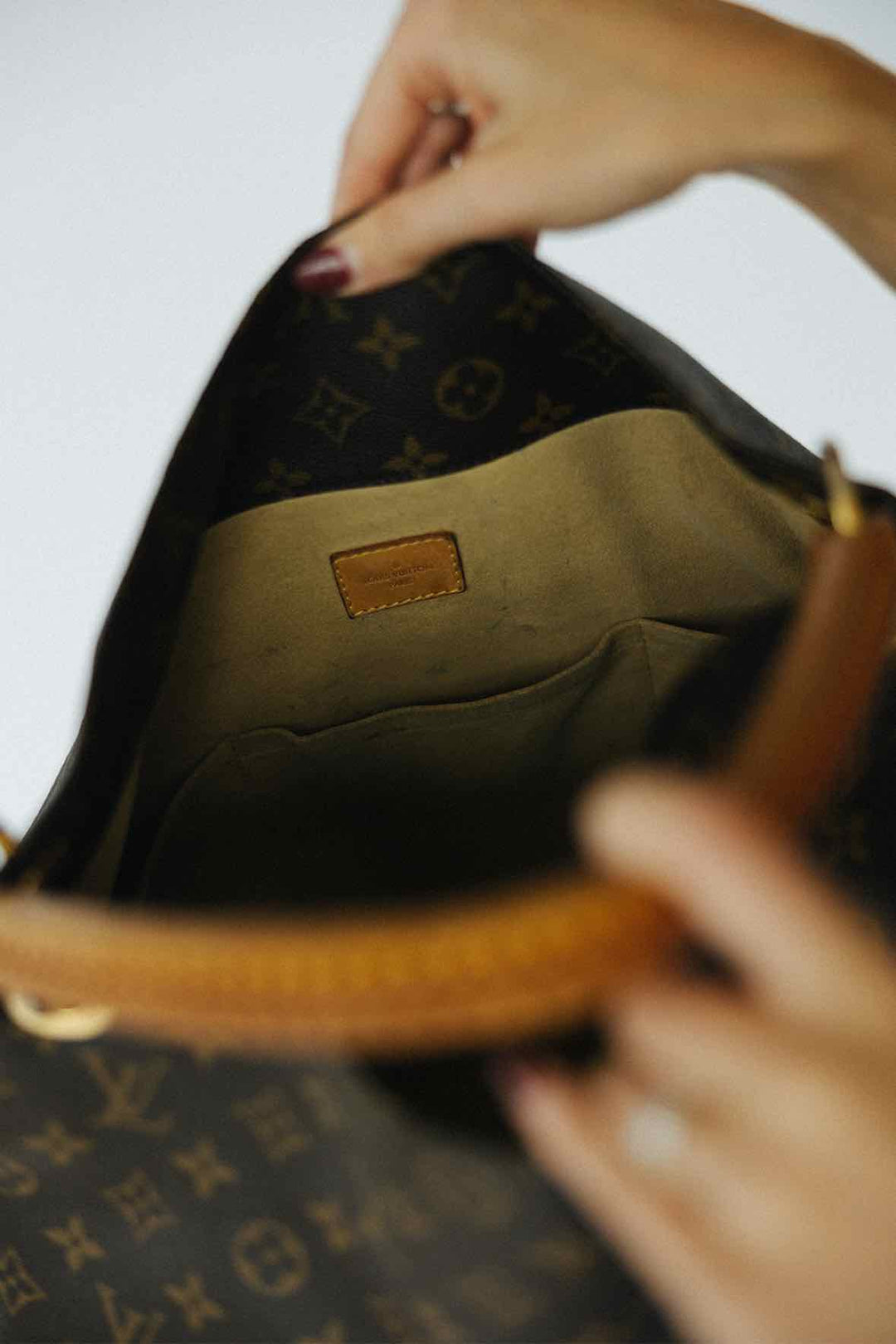 Louis Vuitton Artsy Handbag