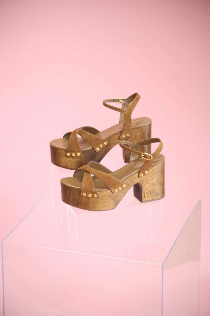 Larroude Size 8.5 Brown Shoes