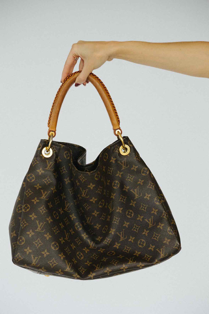 Louis Vuitton Artsy Handbag