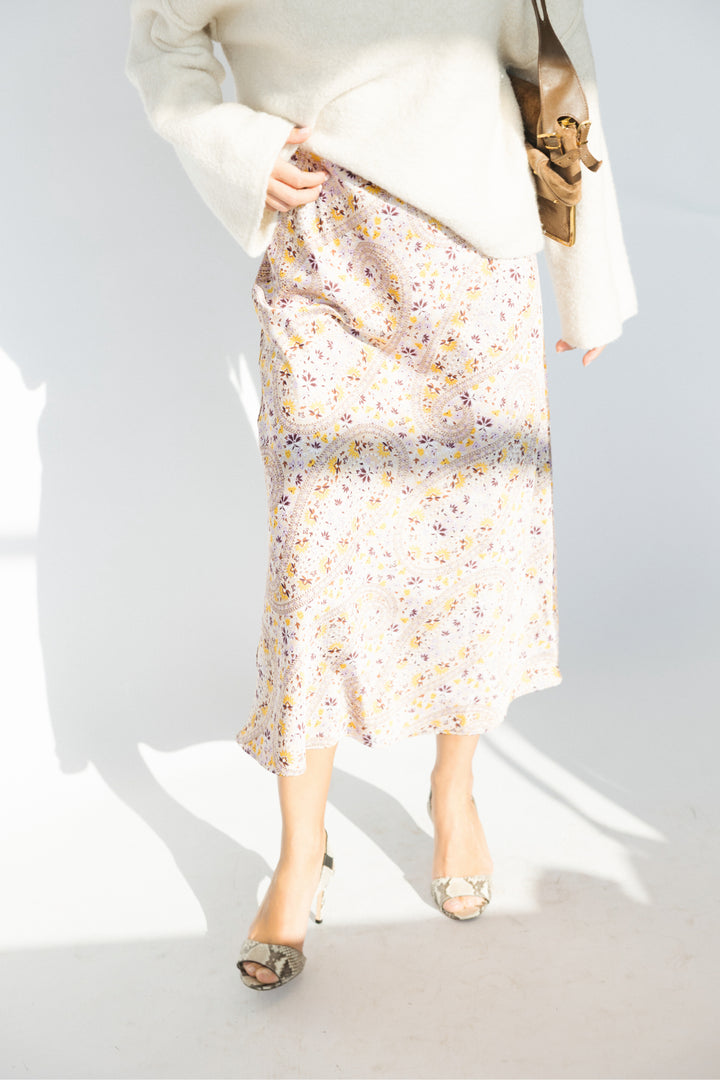 Ann Taylor Size Small Lavendar Skirt