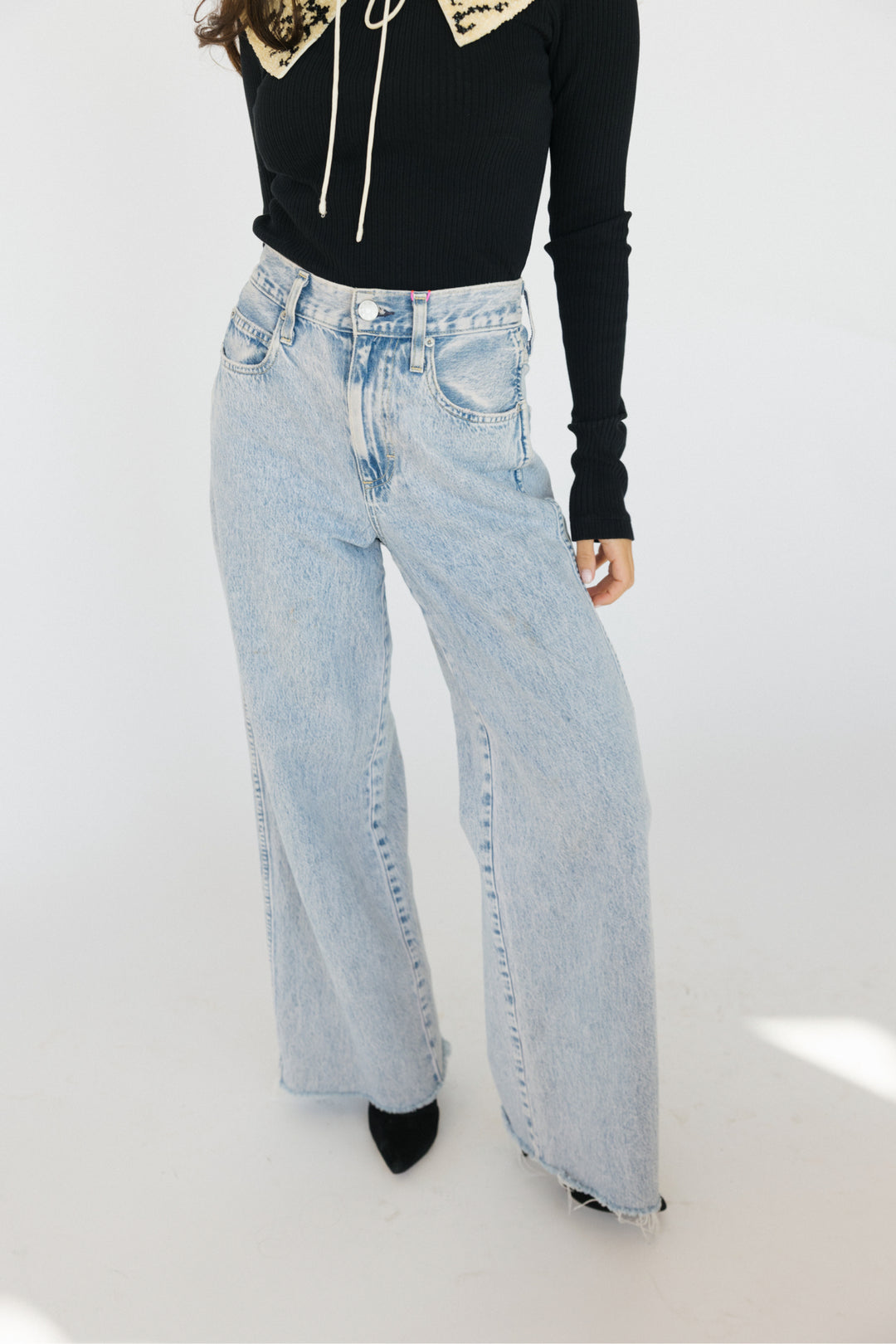 Amo Size 25 Wide Leg Frida Jeans