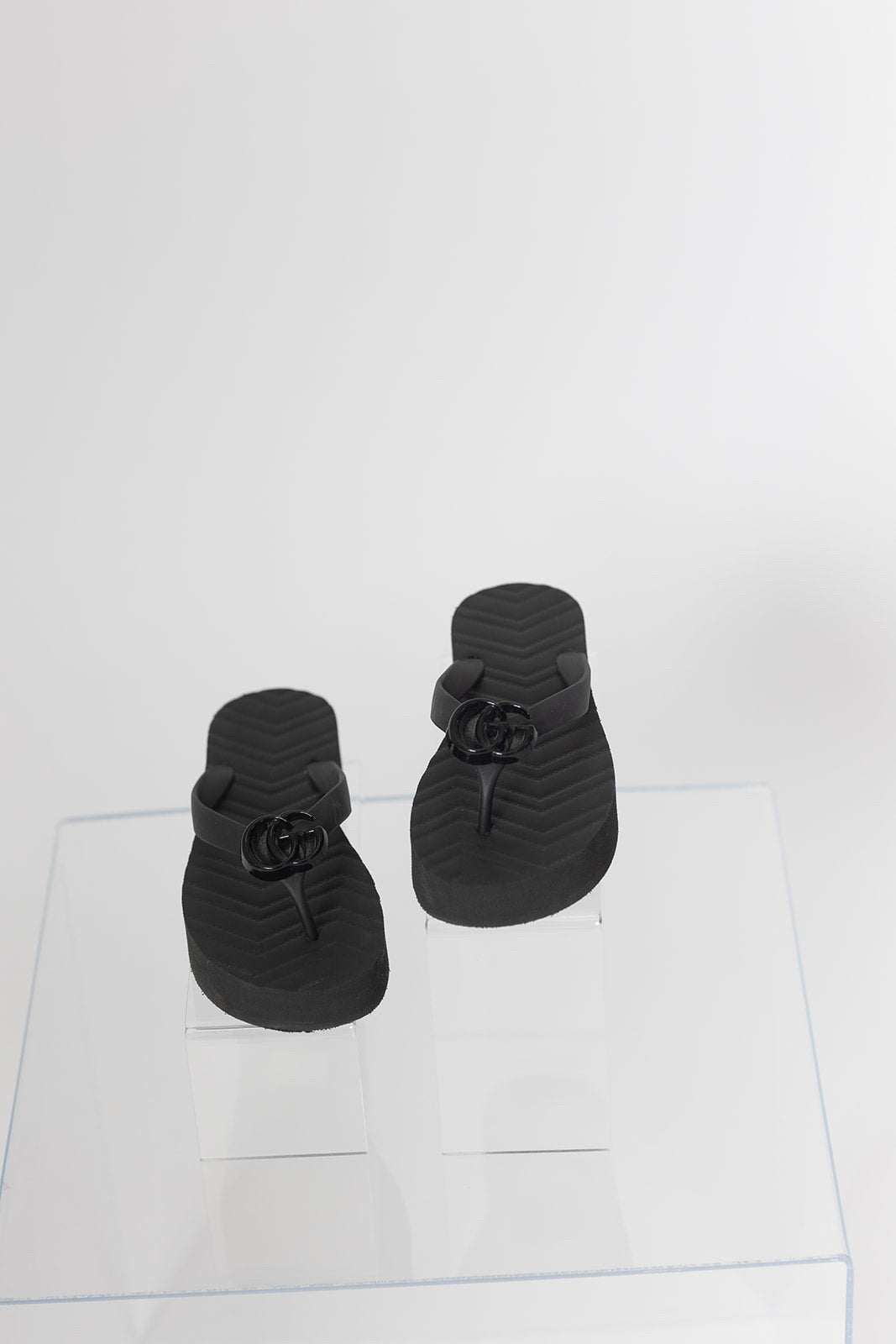 Gucci Shoe Size 5.5 Flip Flops