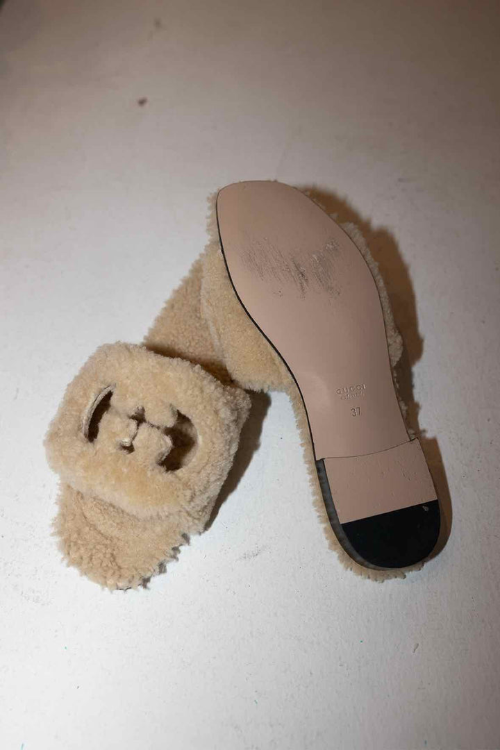 Gucci Size 37 Shearling Shoes