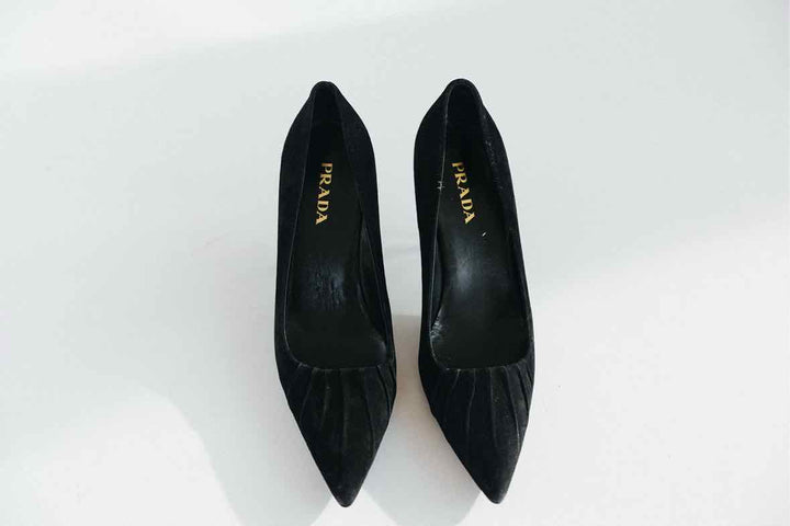 Prada Shoe Size 39 Suede Point toe  Pumps