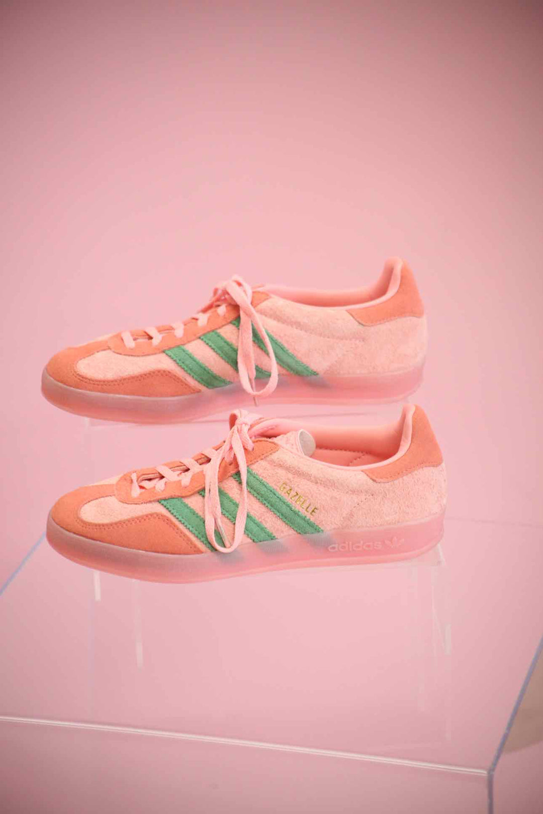 Adidas Shoe Size 7 Sneakers