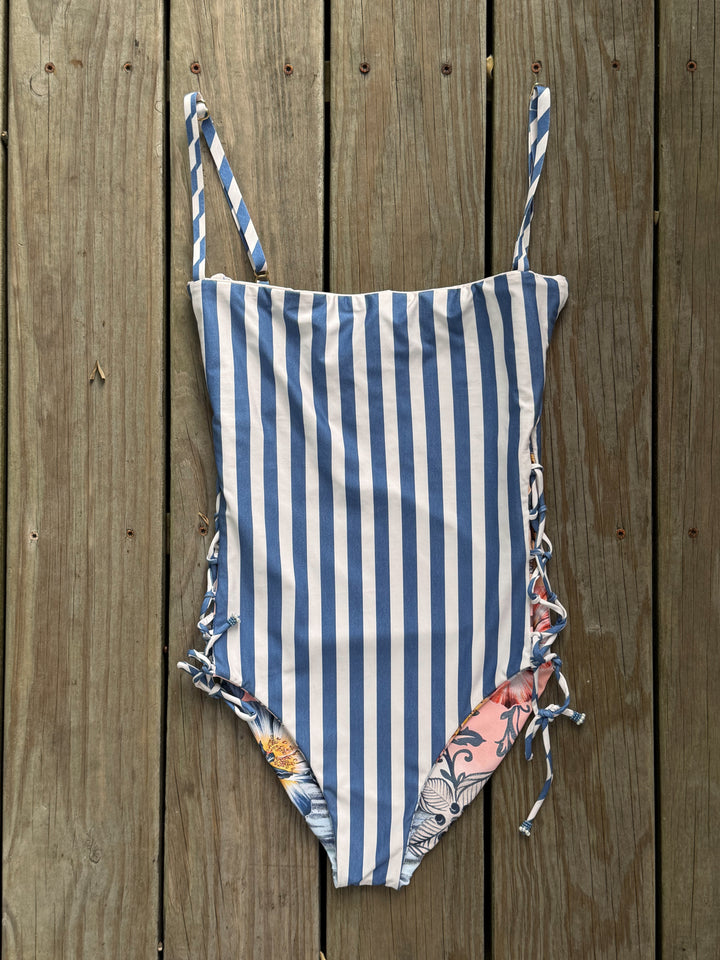 agua bendita Size M Swimsuit