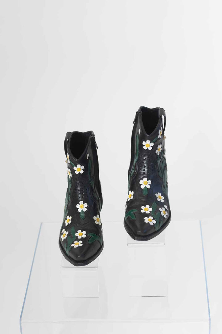 Valentino Shoe Size 37.5 Boots