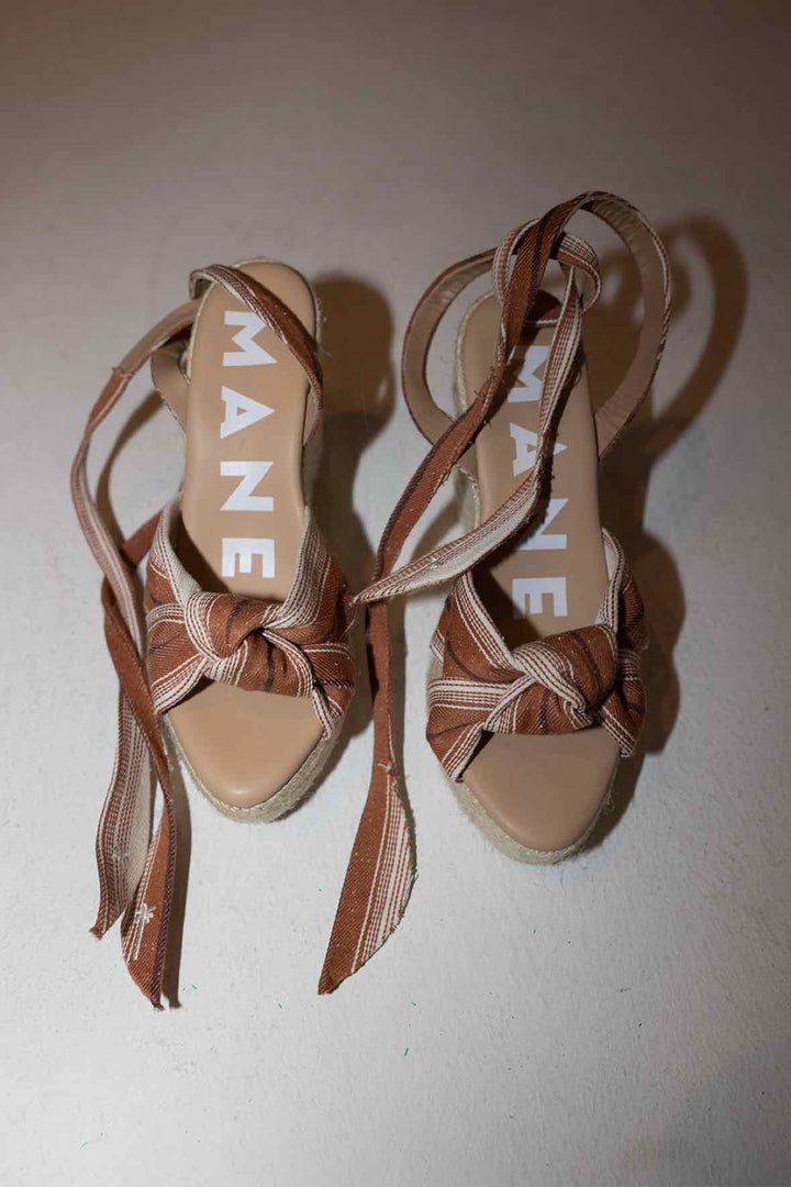 Mane Bi Size 35 Striped Shoes
