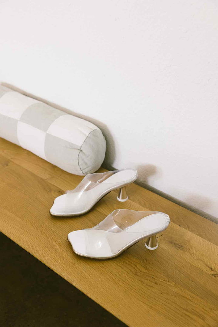 Maison Margiela Shoe Size 37.5 Silver/Clear Heels