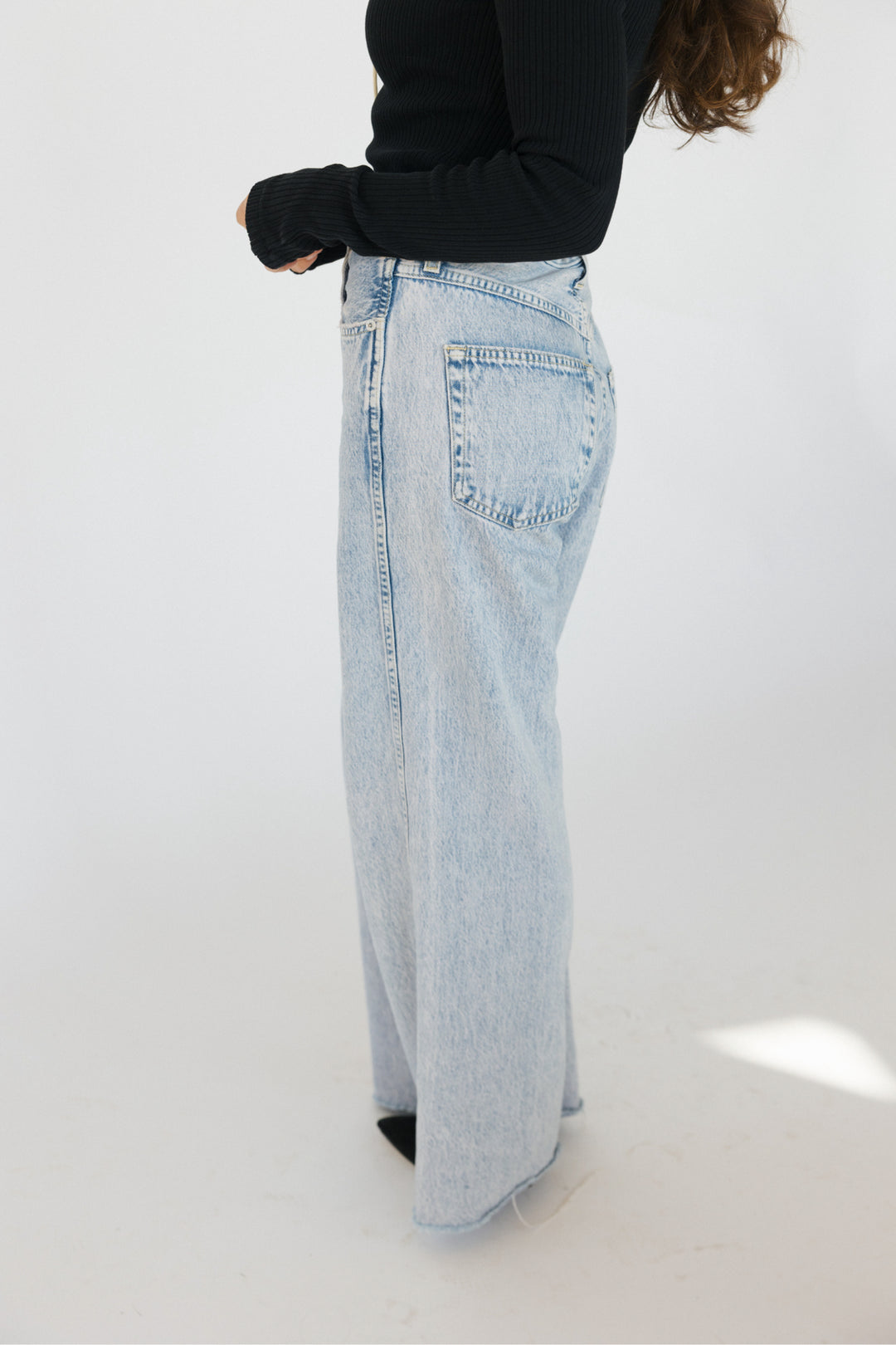 Amo Size 25 Wide Leg Frida Jeans