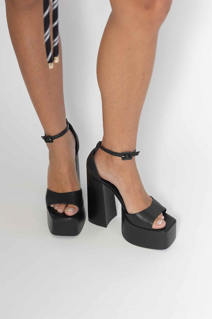 Steve Madden Shoe Size 6.5 Heels