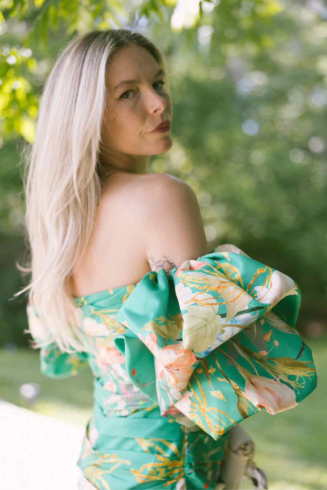 Leo Lin Size 6 Mini Puffy Slv Cocktail  Dress