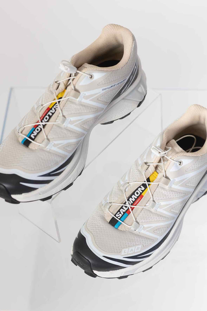 Salomon Shoe Size 7 Sneakers