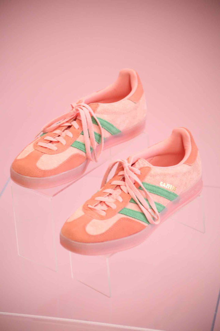 Adidas Shoe Size 7 Sneakers