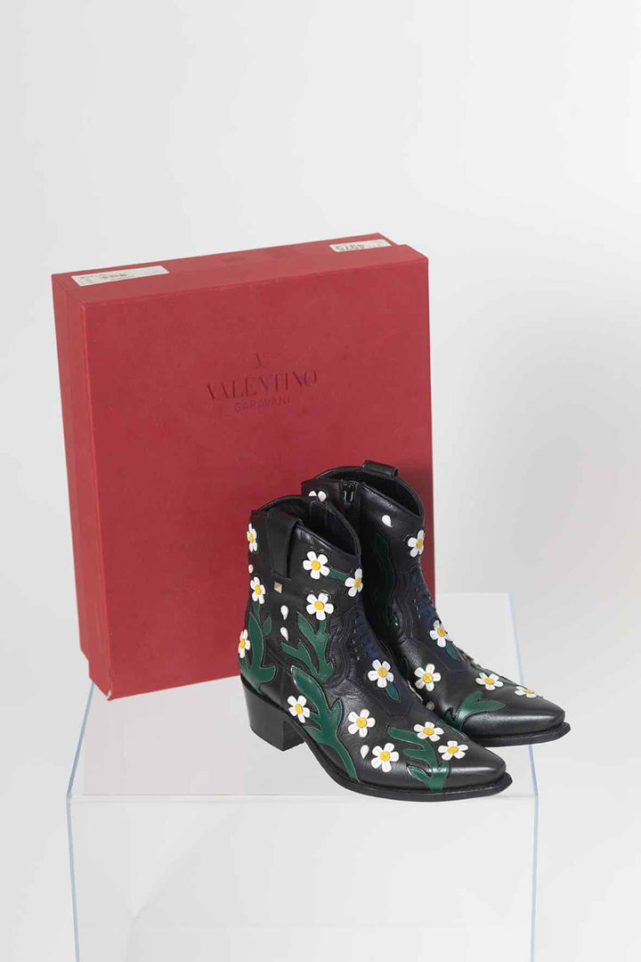 Valentino Shoe Size 37.5 Boots