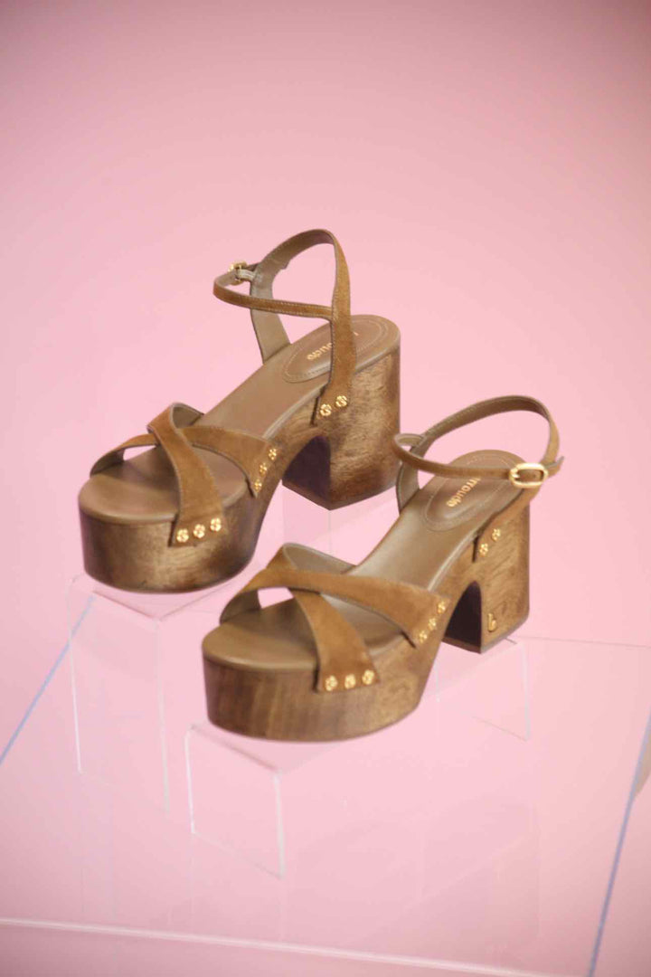 Larroude Size 8.5 Brown Shoes