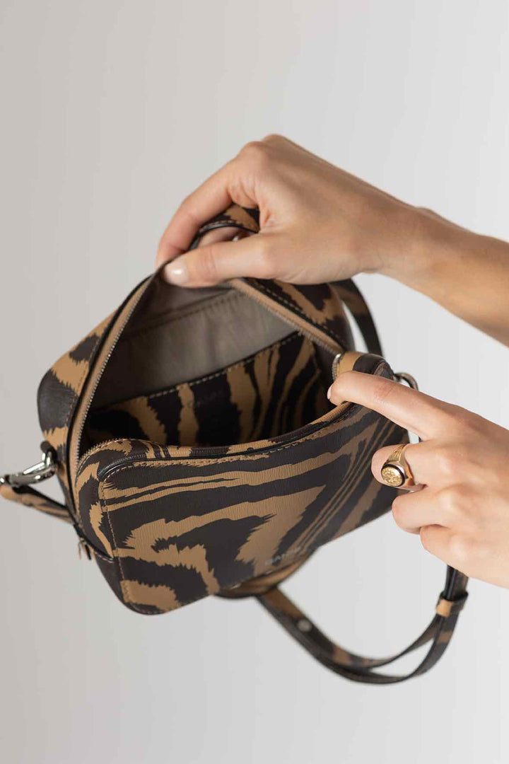 Ganni Size Brown Brown tiger Print Purse