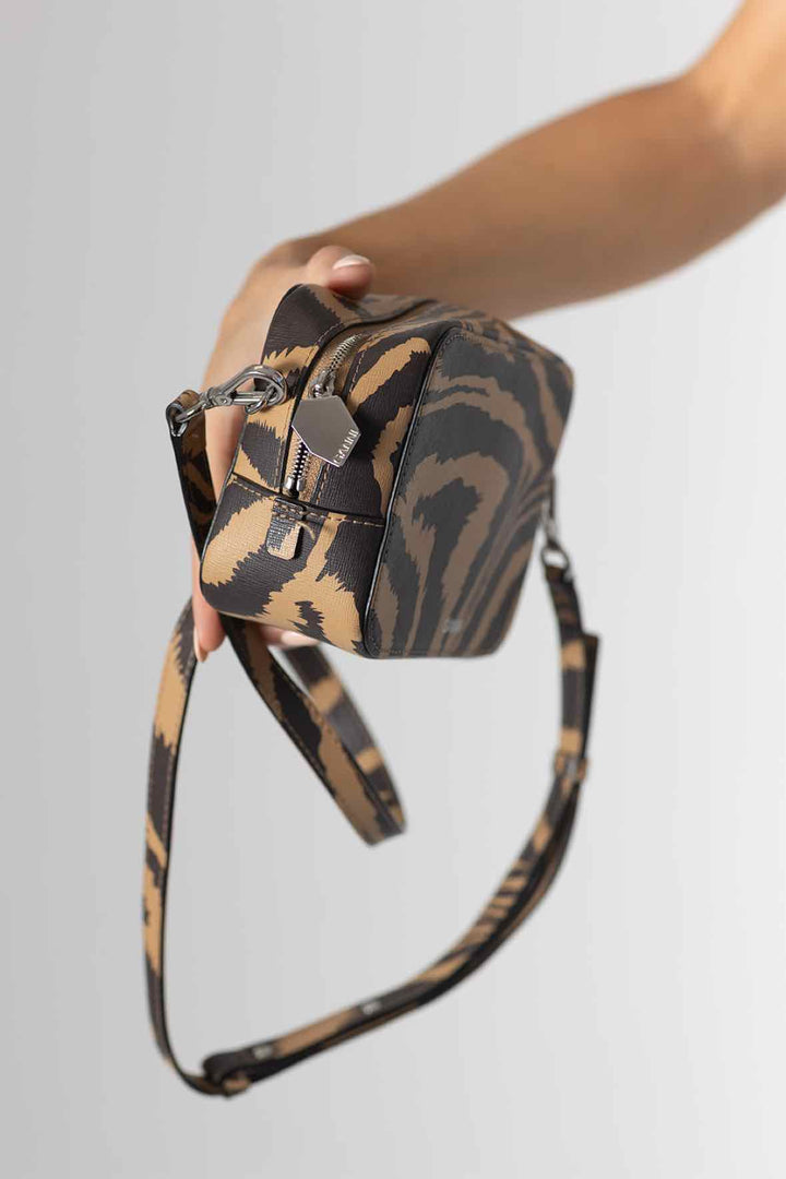 Ganni Size Brown Brown tiger Print Purse