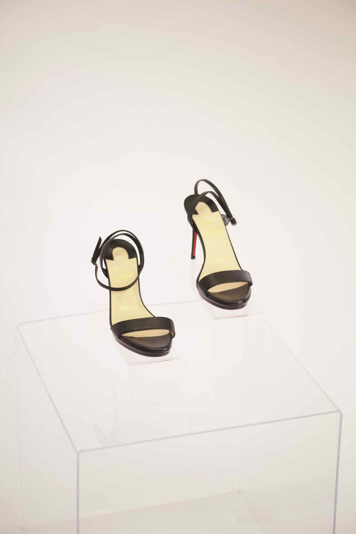 Christian Louboutin Shoe Size 35 Heels