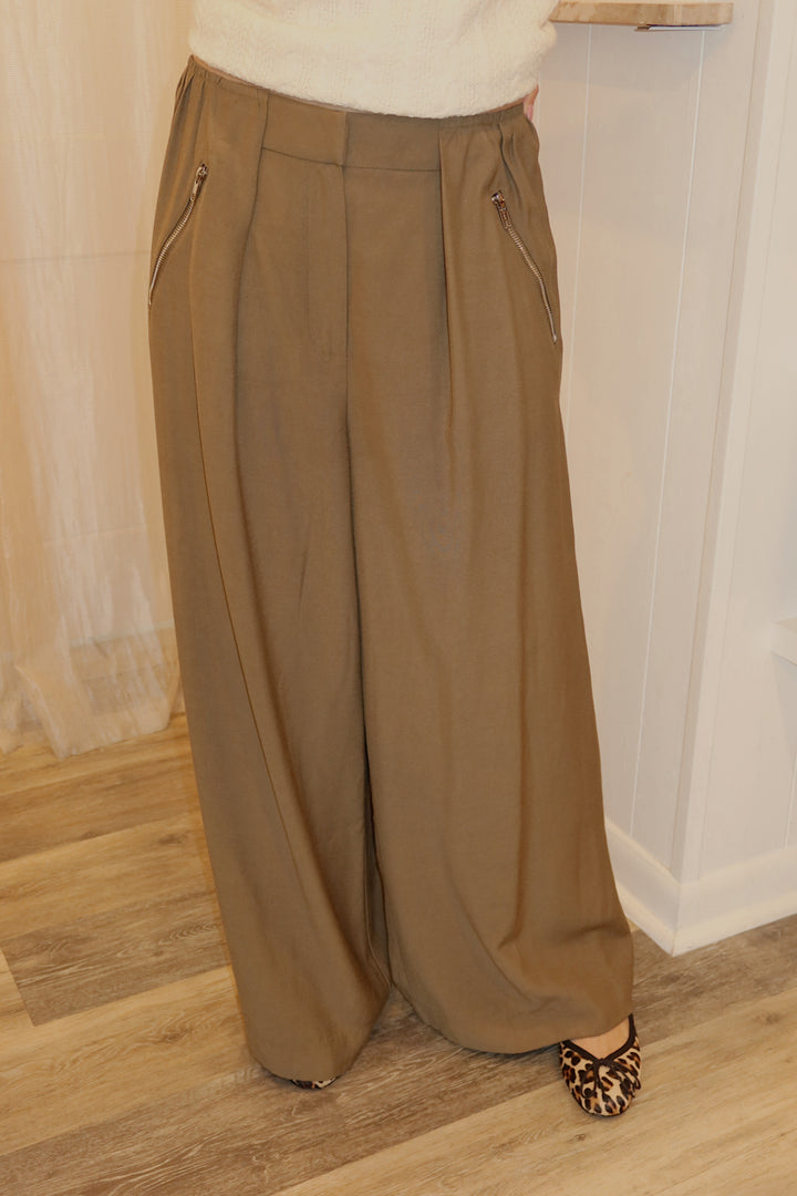 Saint Art Size M Pants