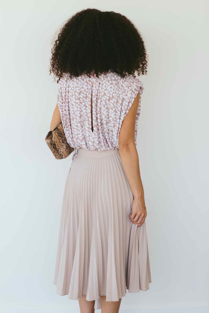 Vince Size 4 Skirts