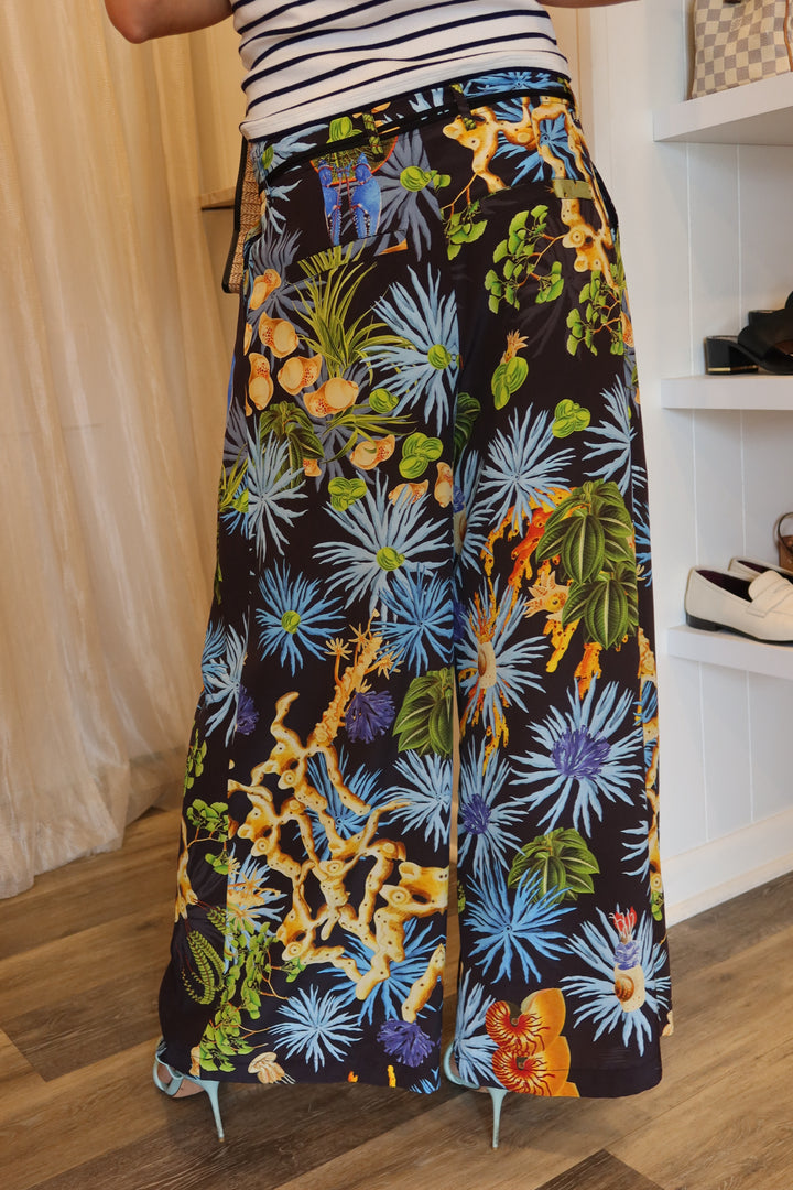 Love Binetti Size M Pants