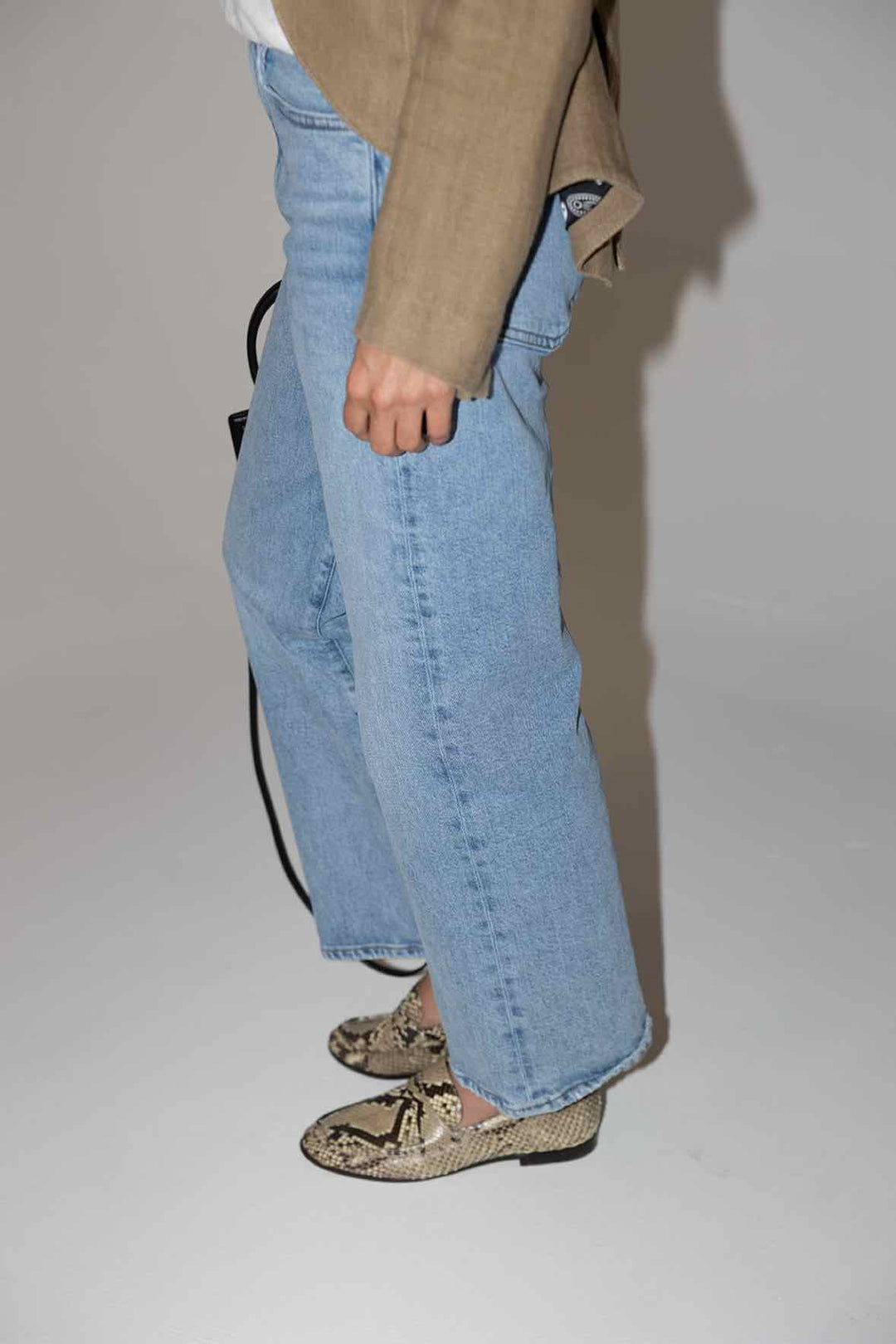 Agolde Size 25 Cropped Straight Jeans