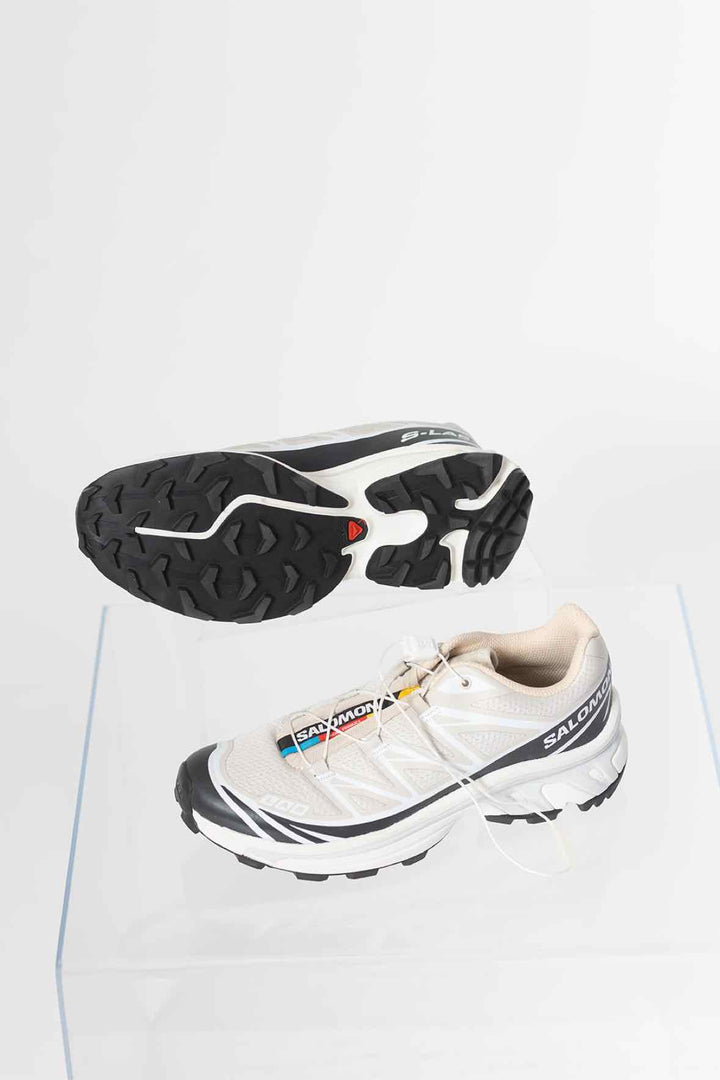 Salomon Shoe Size 7 Sneakers