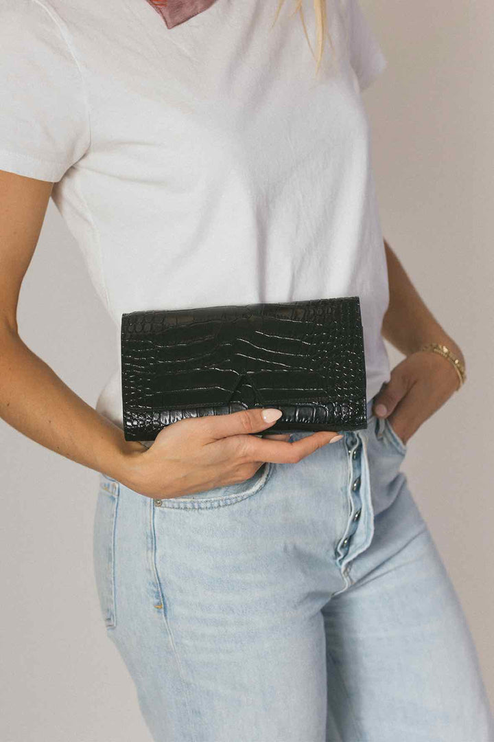 Vince Size Small Black Purse