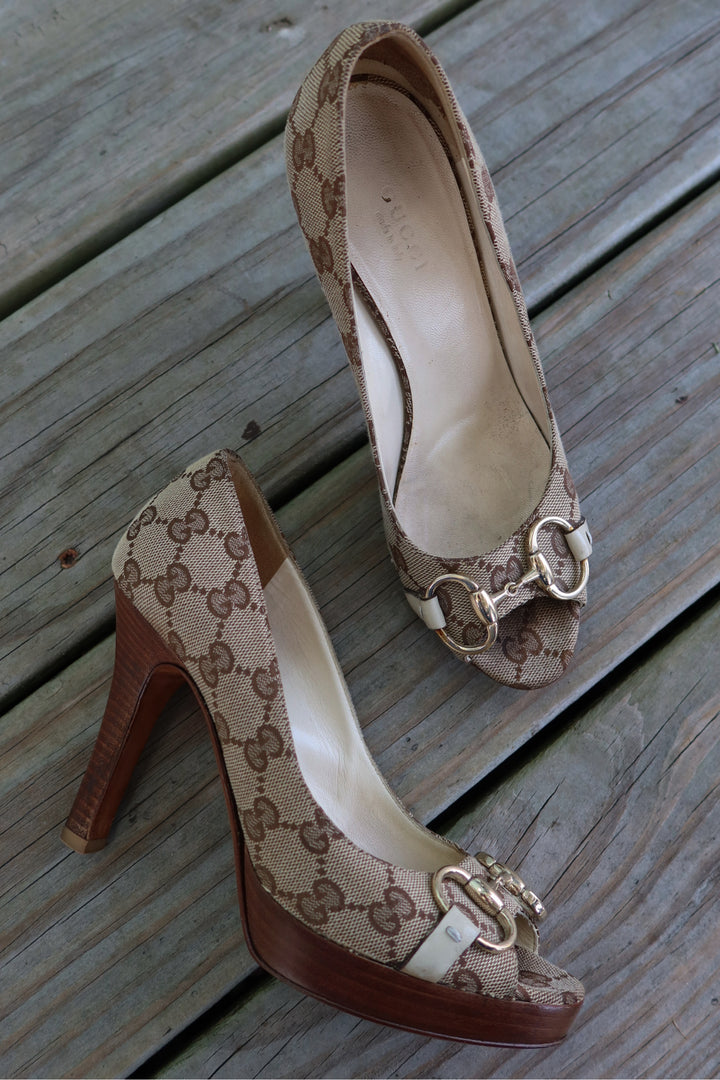 Gucci Shoe Size 6 Logo  Heels