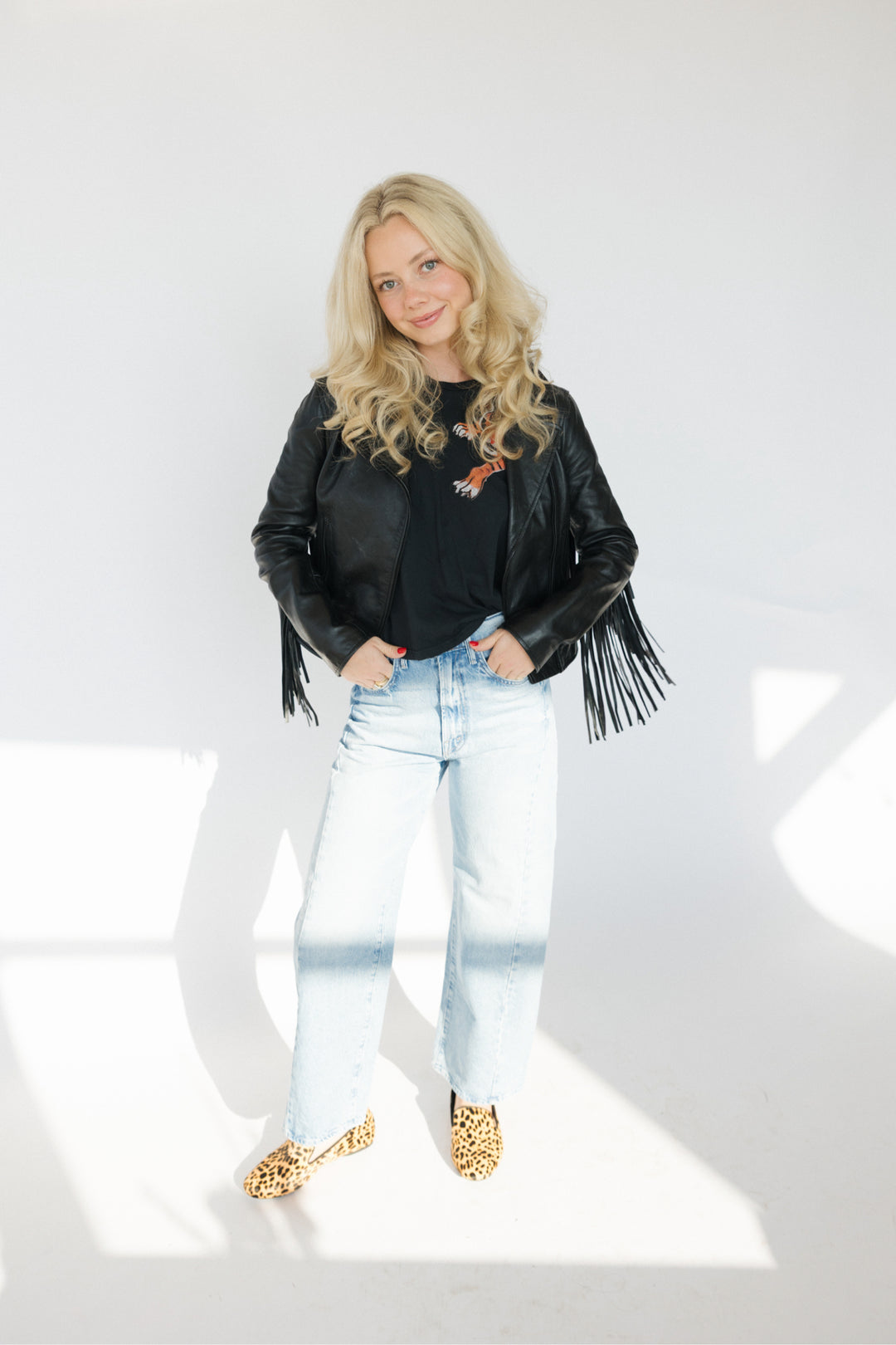 Le Superbe Size Small Black Tiger Shirt