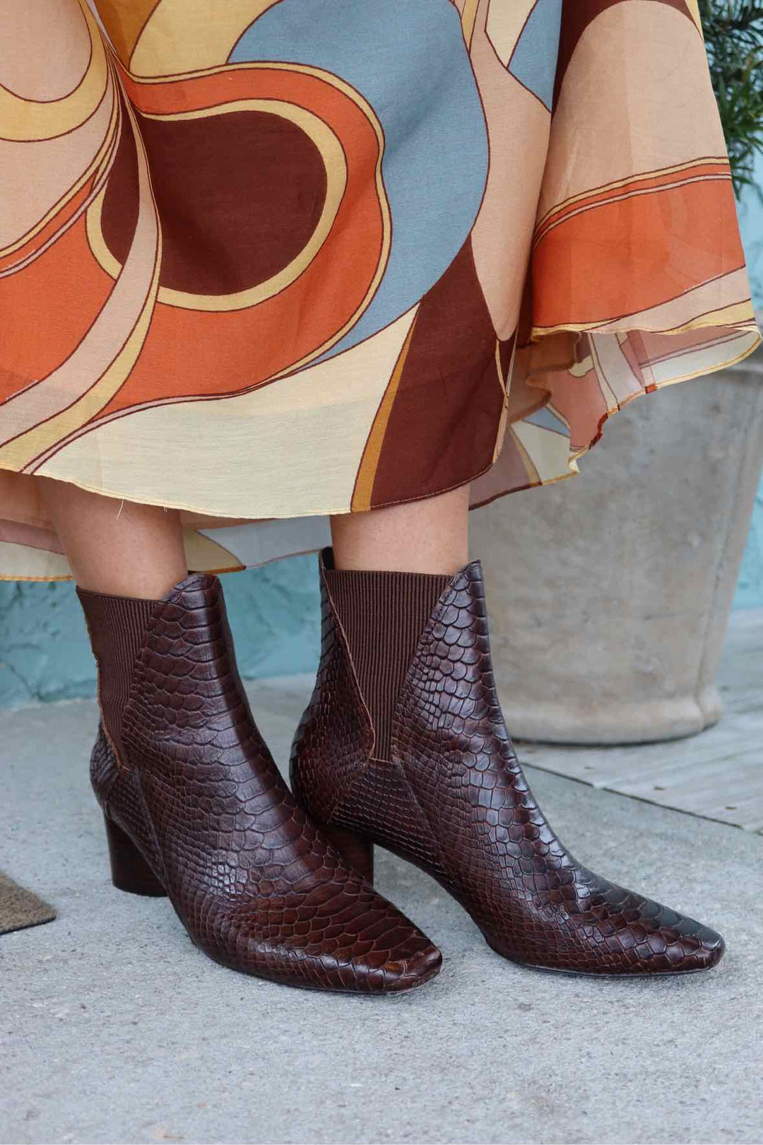 Donald Pliner Shoe Size 8 Croc  Boots