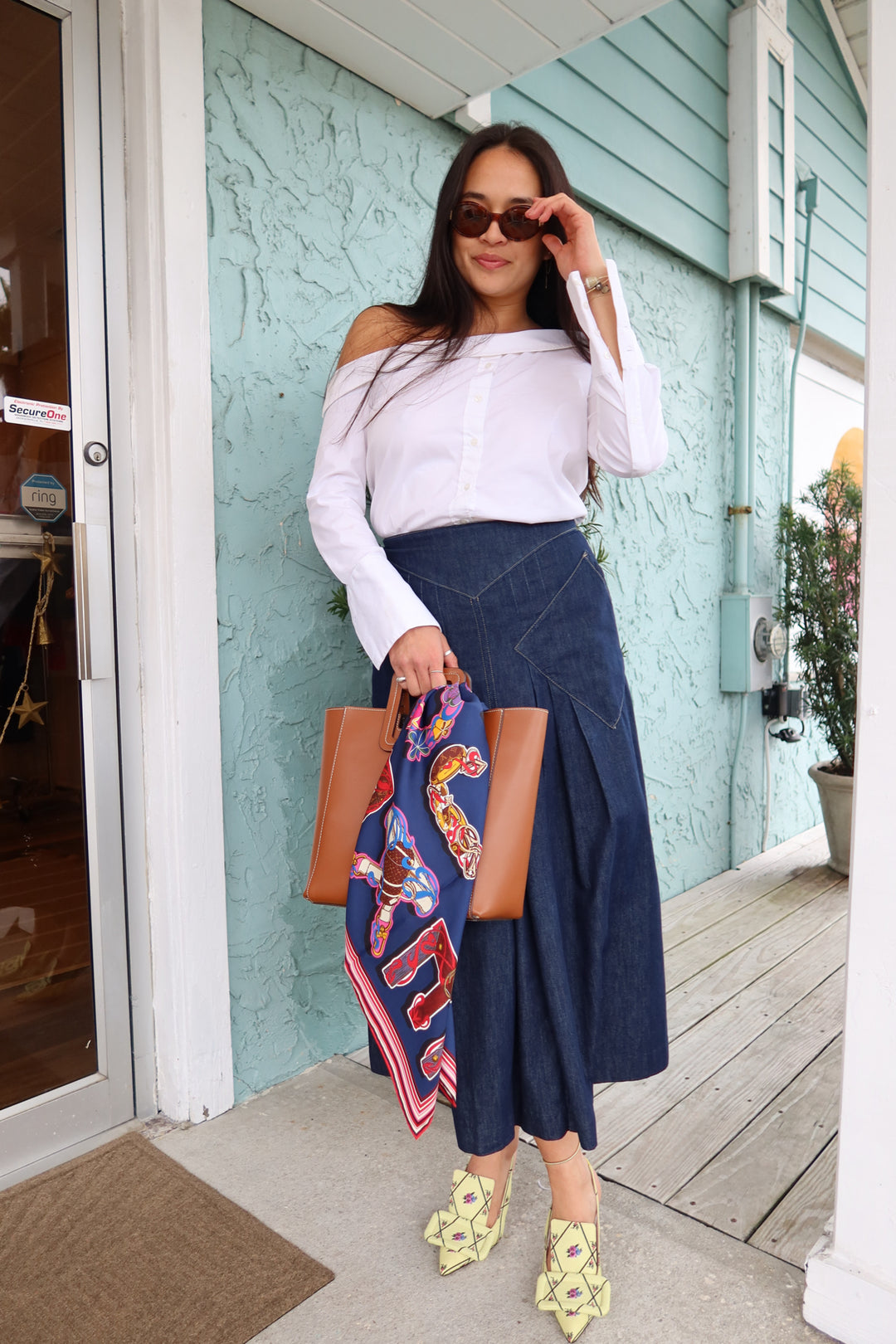 Suistudio Size 36 Off Shoulder Crisp Top