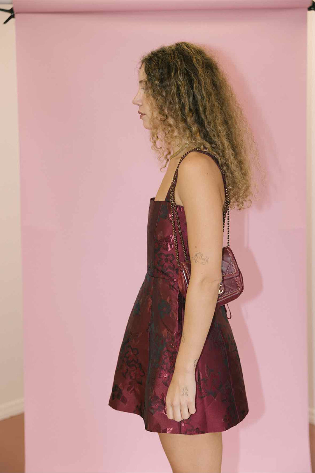 V. Chapman Size 6 Dress