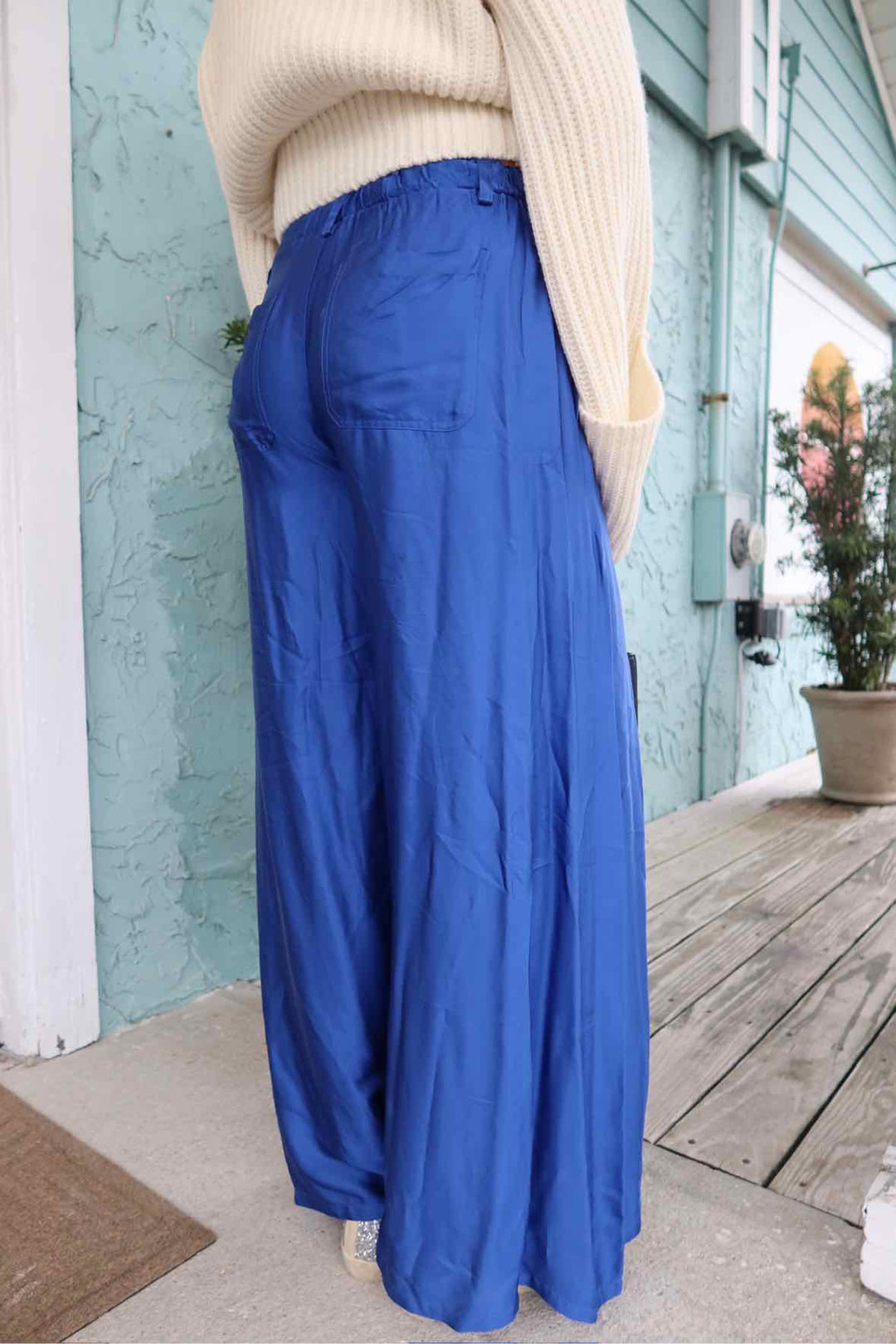Me369 Size XS Wideleg Silk  Pants