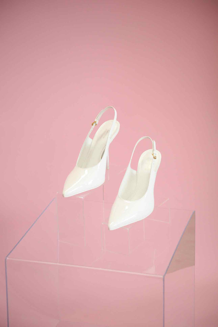 Larroude Size 8.5 White Shoes