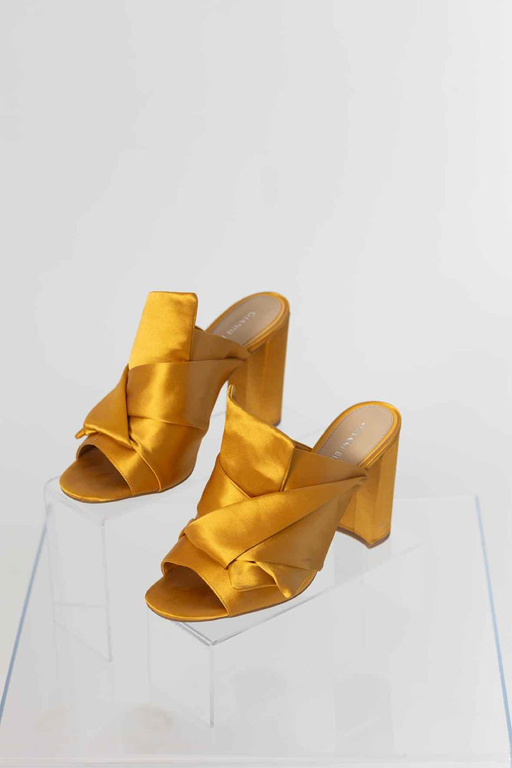 Gianni Bini Shoe Size 8.5 Heels