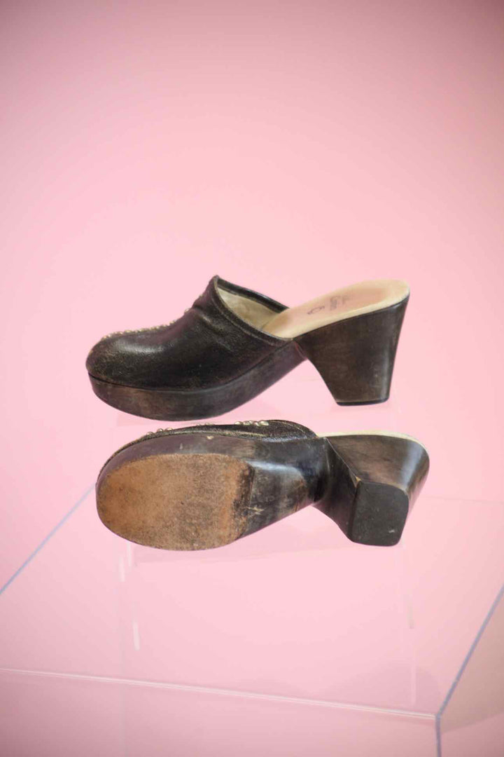 Callen Cordero Shoe Size 8 Clogs