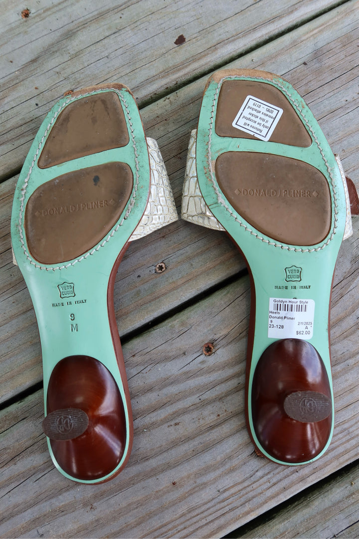 Donald Pliner Shoe Size 9 Heels
